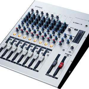 17-06-11-21-35_Table-De-Mixage-Yamaha-Mw