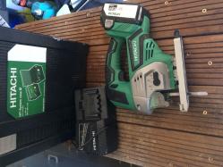 Petite Annonce De Location Materiel Bricolage Scie Sauteuse Hitachi 18v Li Ion A Billom 63160