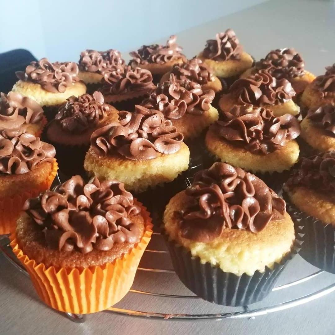 Service patisserie 02 entre particuliers