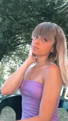 Service : babysitter Service : babysitter