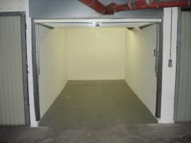 Location : garage Location : garage