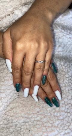 Service : prothesiste ongulaire Service : prothesiste ongulaire