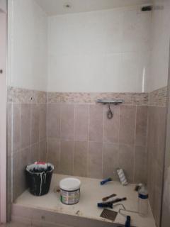 Service : pose de carrelage Service : pose de carrelage