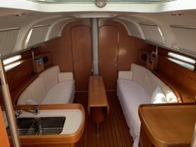 Location : bateau a quai Location : bateau a quai