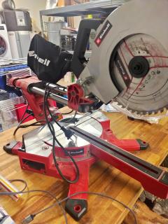 Location : scie a onglet Location : scie a onglet