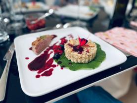 Service : chef cuisinier Service : chef cuisinier