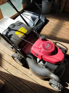 Location : tondeuse Location : tondeuse