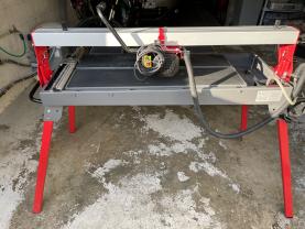 Location : carrelette Location : carrelette