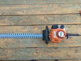 Location : taille haie Location : taille haie