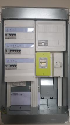 Service : electricien Service : electricien