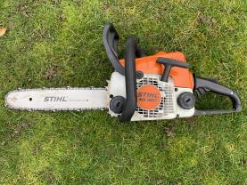 Location : tronconneuse Location : tronconneuse