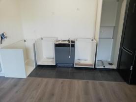 Service : pose de cuisine Service : pose de cuisine