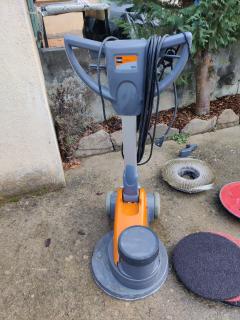 Louer la monobrosse
