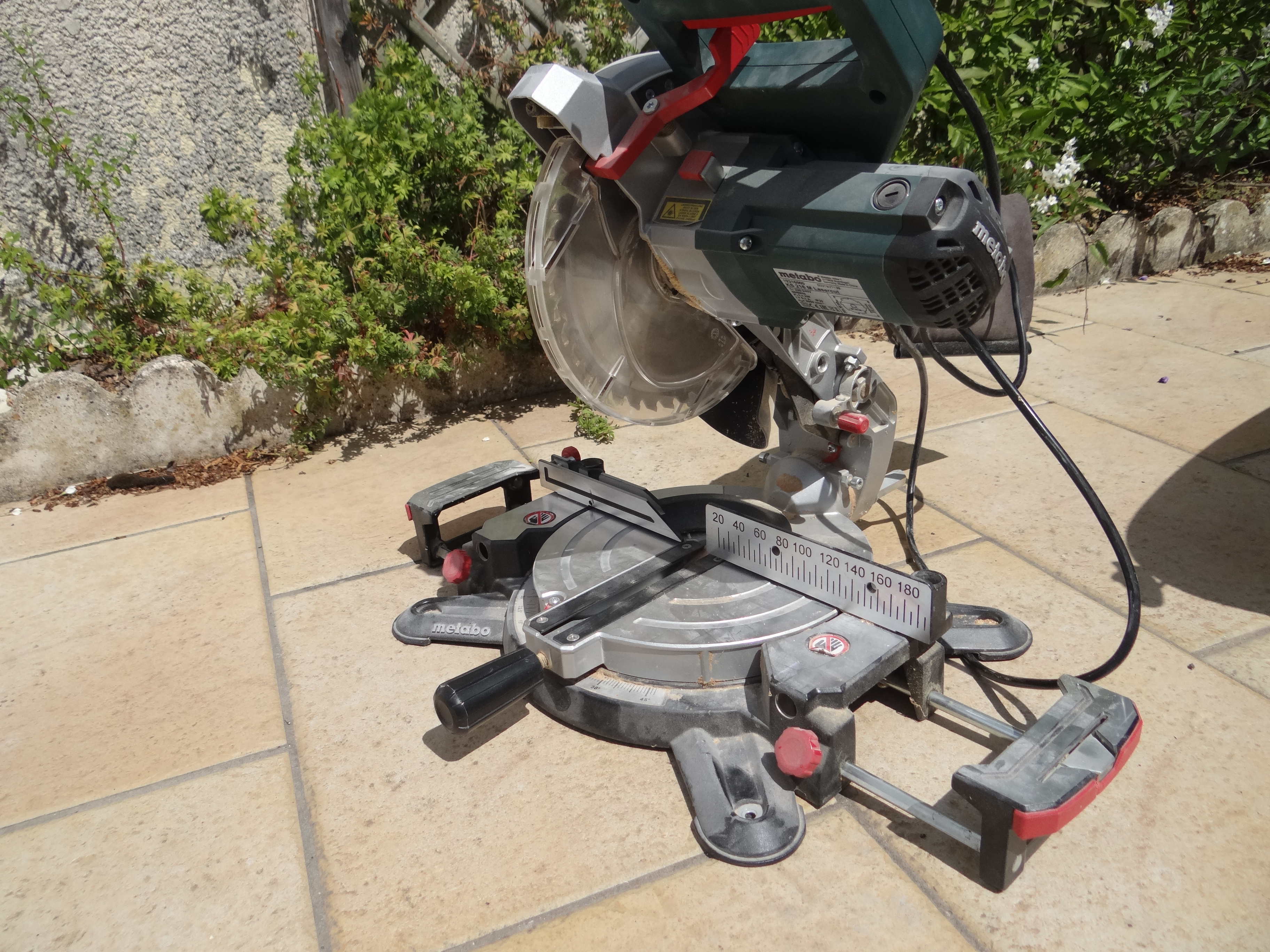 Location scie a onglet 17 entre particuliers