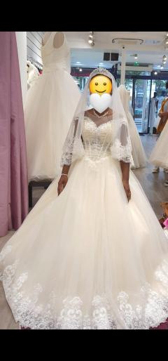 Location : robe de mariee Location : robe de mariee