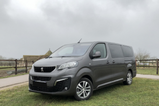 Location : minibus Location : minibus