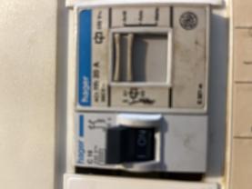 Service : electricien Service : electricien