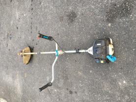 Location : debroussailleuse Location : debroussailleuse