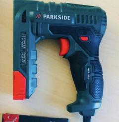 Location : cloueuse Location : cloueuse