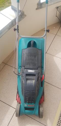 Location : tondeuse Location : tondeuse