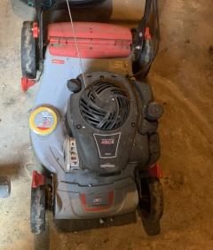 Location : tondeuse Location : tondeuse