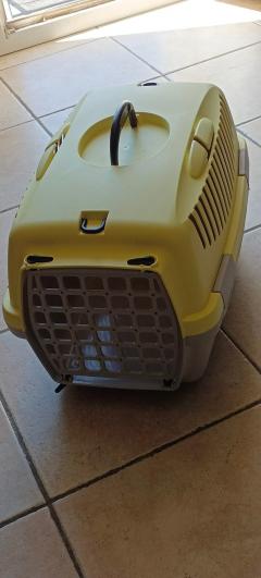 Location : cage transport animaux Location : cage transport animaux