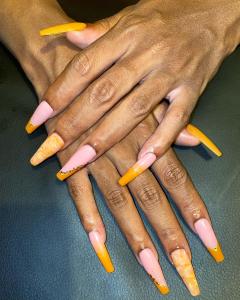 Service : manucure Service : manucure