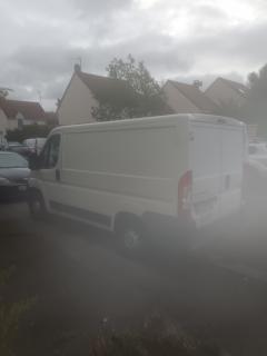 Location : camion camionnette Location : camion camionnette