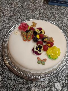 Service : manger pour le diner Service : manger pour le diner