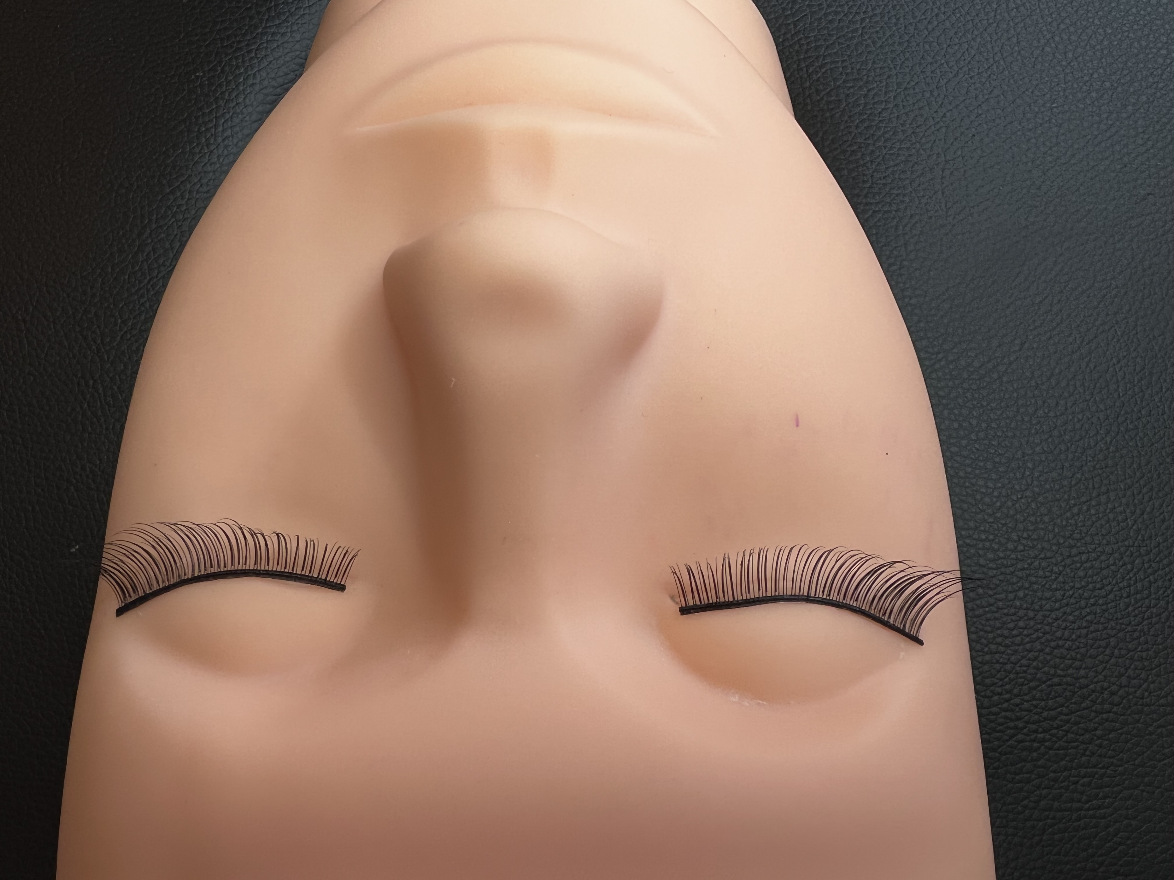 Service extension de cils 35 entre particuliers