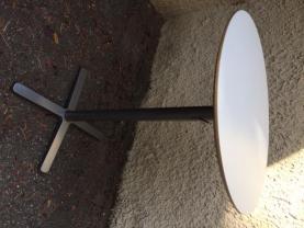 Location : table de reception Location : table de reception