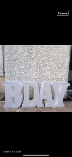 Location : table de reception Location : table de reception