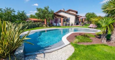 Location : piscine Location : piscine