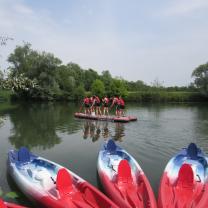 Location : kayak Location : kayak