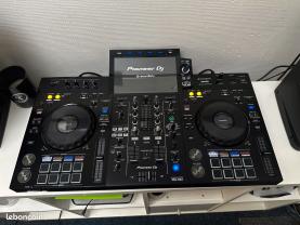 Location : platine de mixage Location : platine de mixage