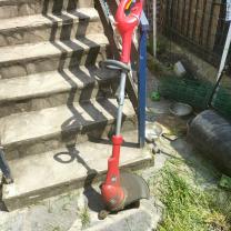 Location : coupe bordures Location : coupe bordures