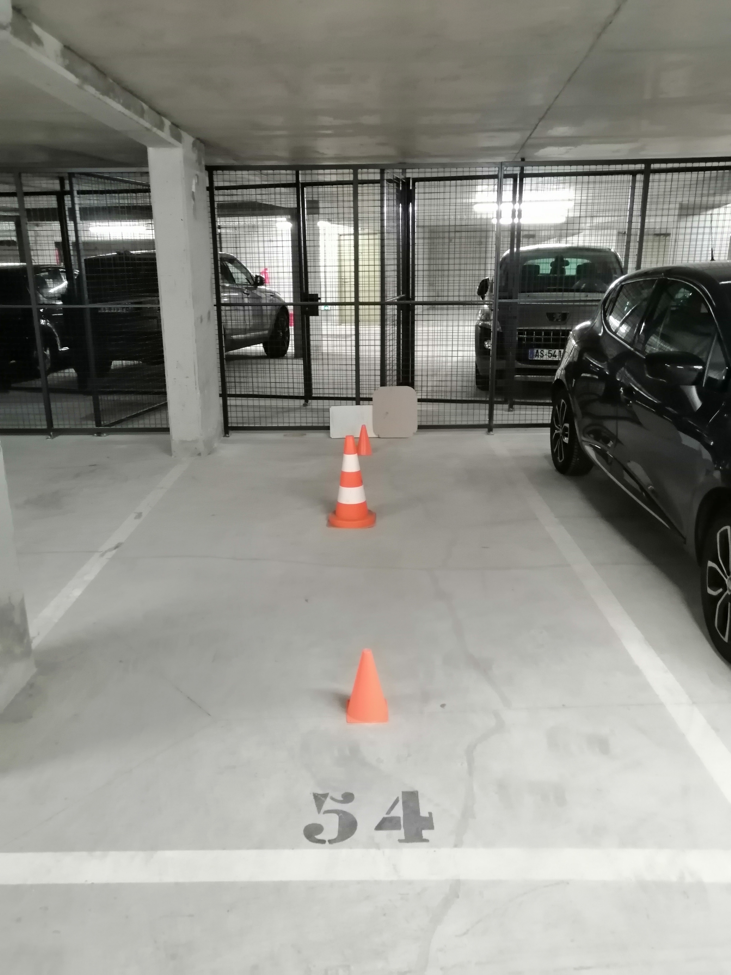Location parking dans residence 92 entre particuliers