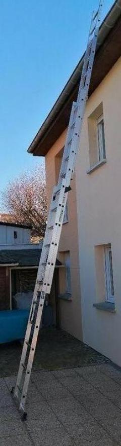 Location : echelle Location : echelle