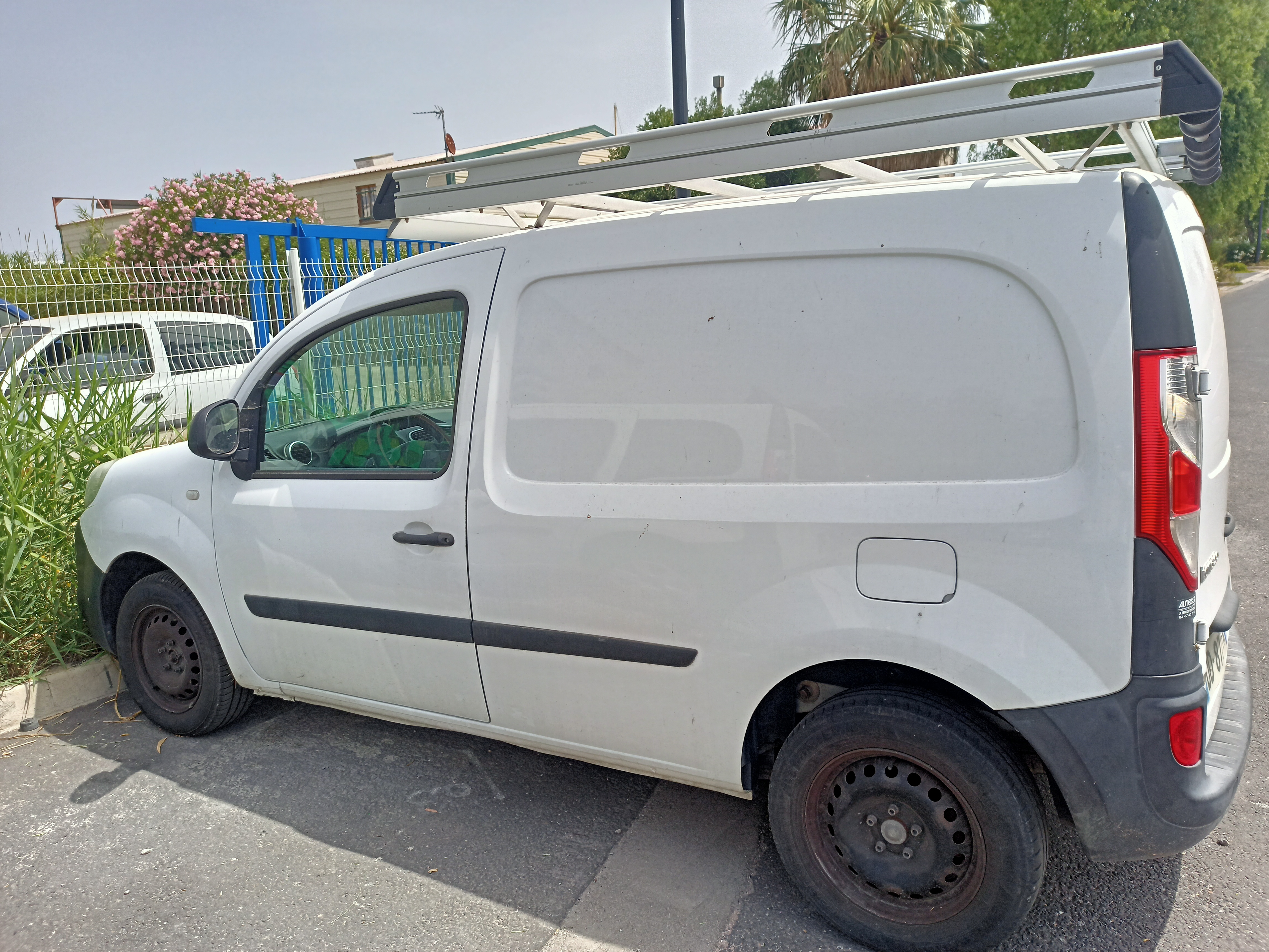 Service avec fourgon 34 entre particuliers