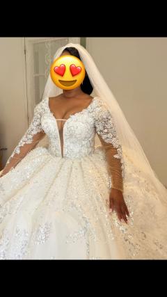 Location : robe de mariee Location : robe de mariee