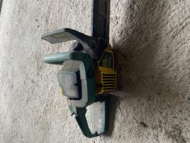 Location : tronconneuse Location : tronconneuse