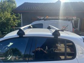 Location : autre Location : autre