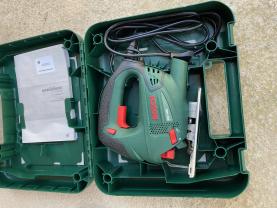 Location : scie sauteuse Location : scie sauteuse