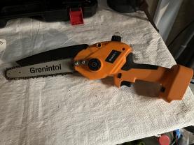 Location : tronconneuse Location : tronconneuse