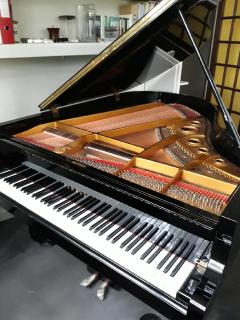 Location vente piano droit, Mon 1er piano