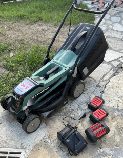 Location : tondeuse Location : tondeuse