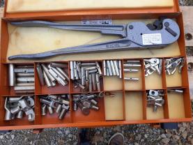 Location : pince a sertir Location : pince a sertir