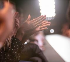 Service : artiste spectacle Service : artiste spectacle