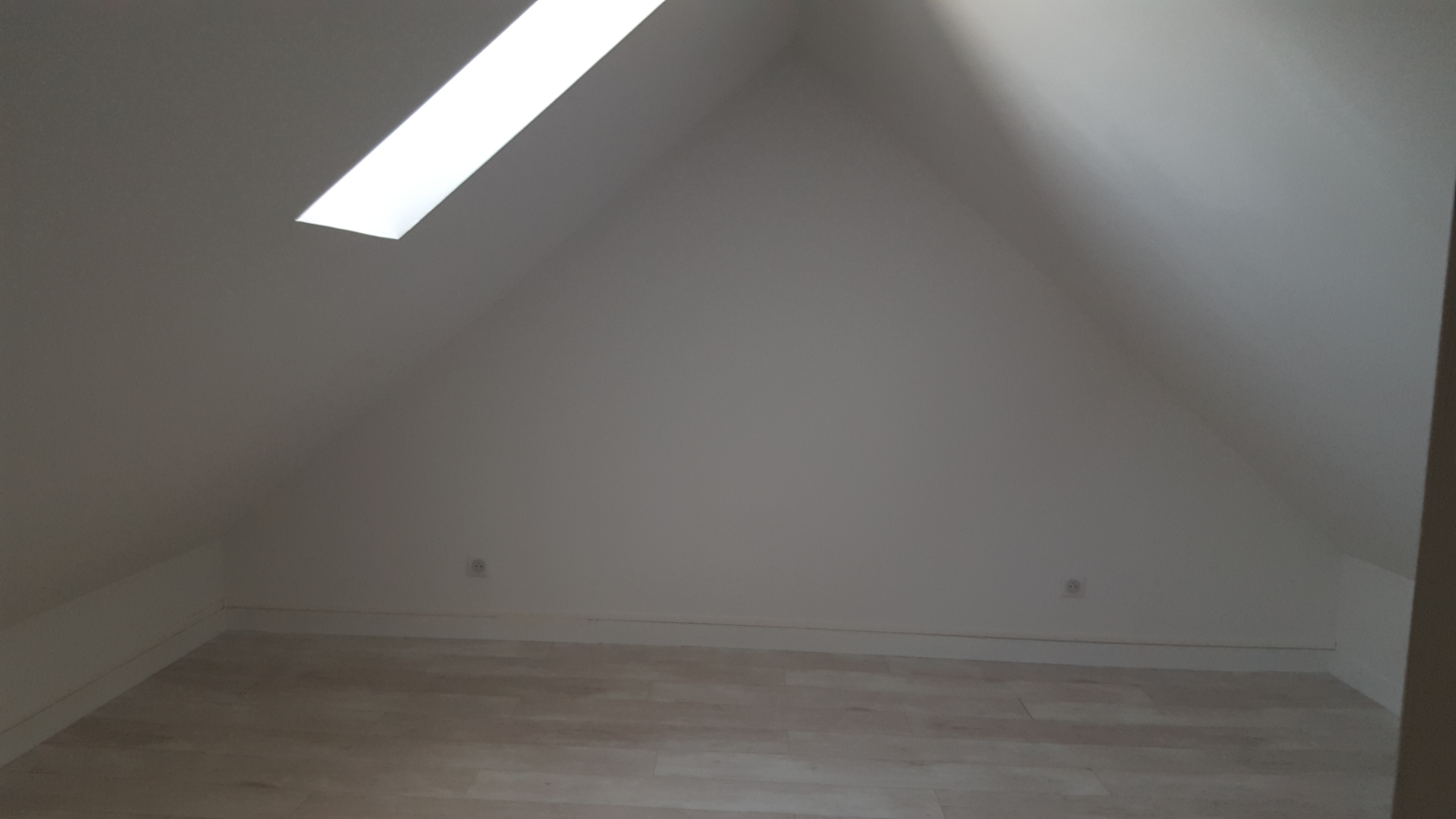Location stockage dans local 19 entre particuliers