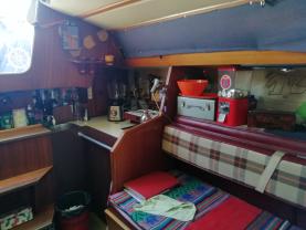 Location : bateau a quai Location : bateau a quai